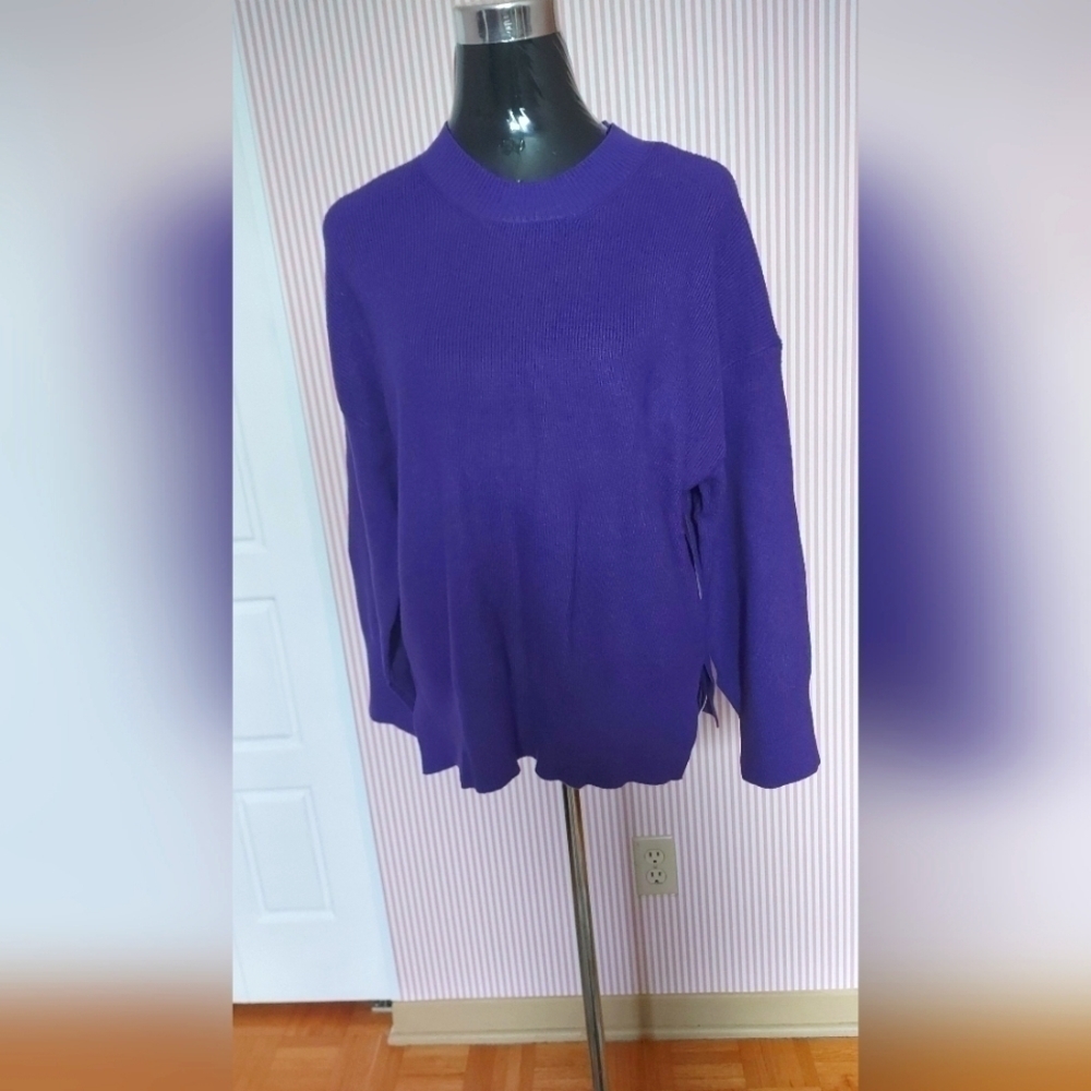 Chic Effortless Retrod Soft Knit Sweater Timeless Cozy Essential Relaxed Fit